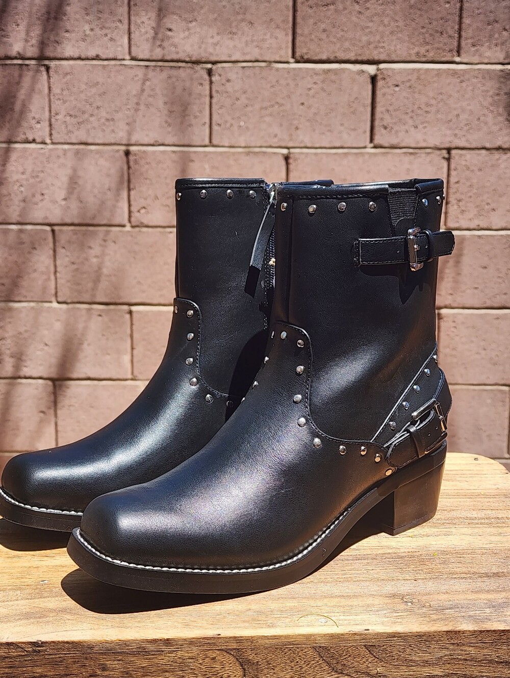 MIA Women's Delores Black Leather Square Toe Studded Buckle Booties Size 9 - Picture 3 of 11